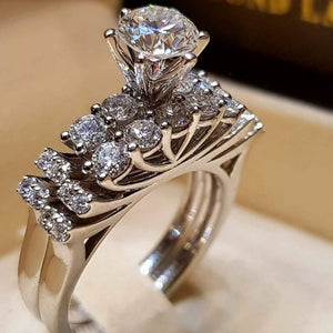 Everyday.Discount women rings spectacular cubic zirconia inlay silver color rhinestone rings crystal rings women's artificial diamond bridal street night everyday fashionable rings   