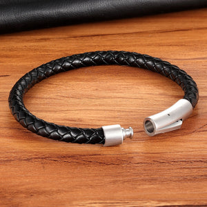 Everyday.Discount unisex leather pu artificial braided bracelets custom color everyday wearing